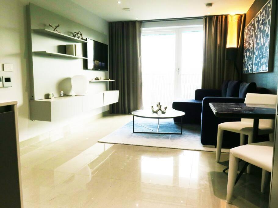 Club White London Bridge One Bedroom Apartment Exterior photo